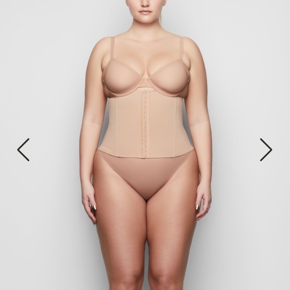 Skims Waist Trainer Shapewear Size 3X NWOT Clay